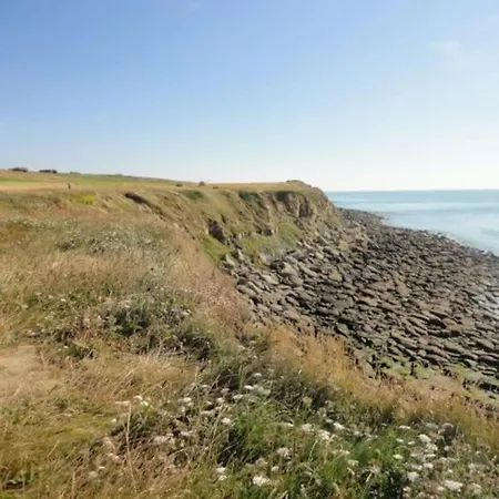 Holiday home Cosy Au Calme Entre Mer Et Campagne